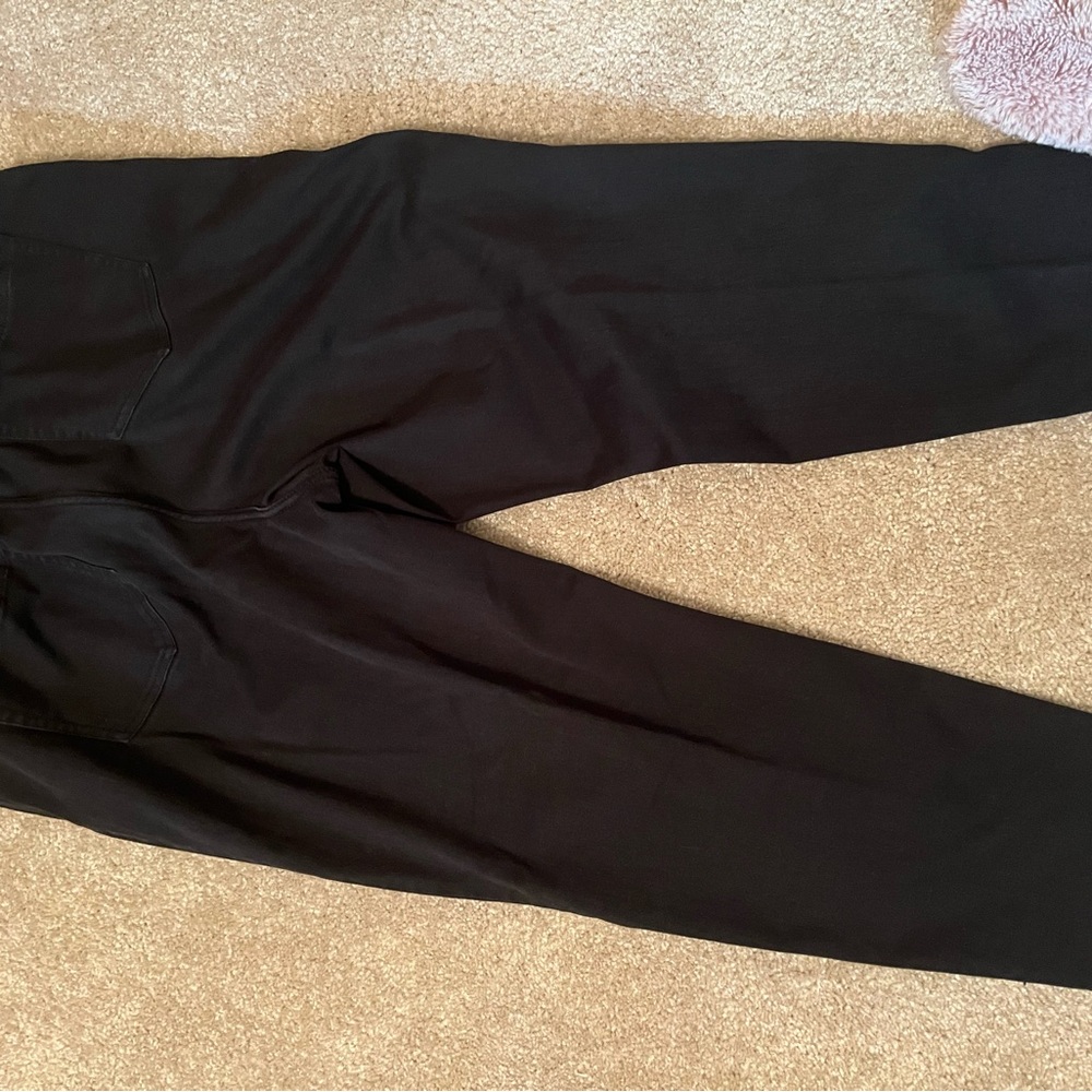 Black Button-Detail Pants - Picture 2 of 6